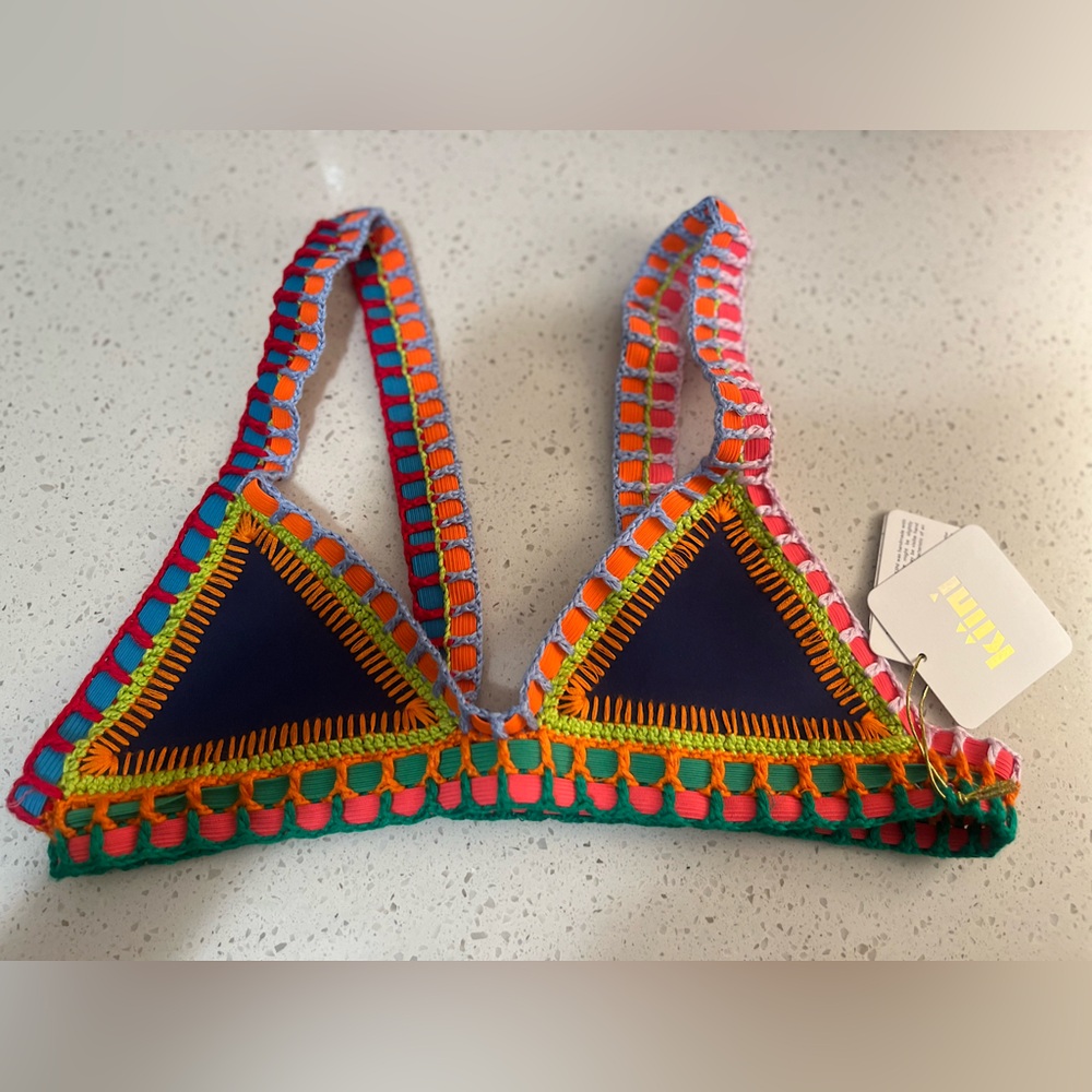 NWT! Kiini triangle bikini top